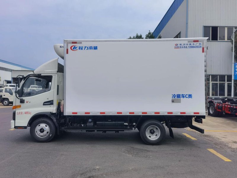 冰熊厢式车